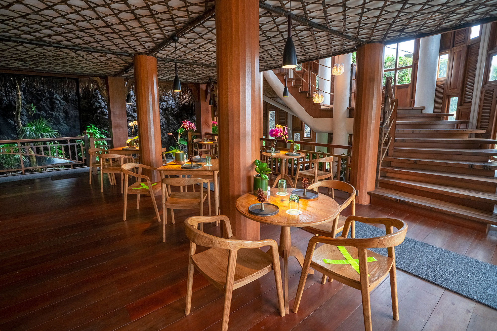 Matemático Detener abolir Tree Top Restaurant - Arjava Tira Vilagna Bali Suites & Spa