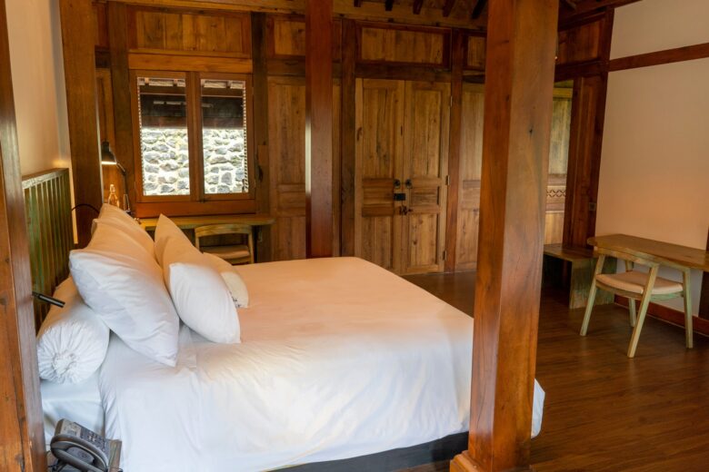 Premiere Classic Joglo Suite 2