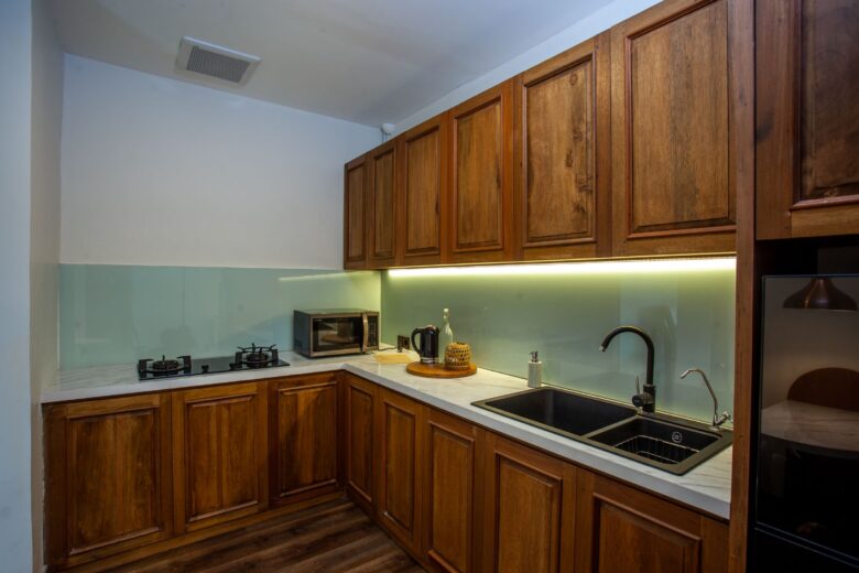 2 Bedroom Apartment Suite 8