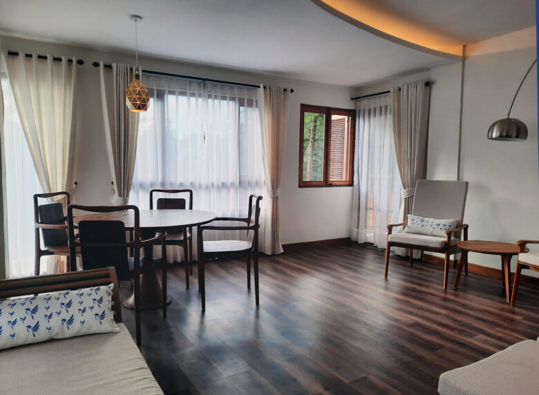 2 Bedroom Apartment Suite 9